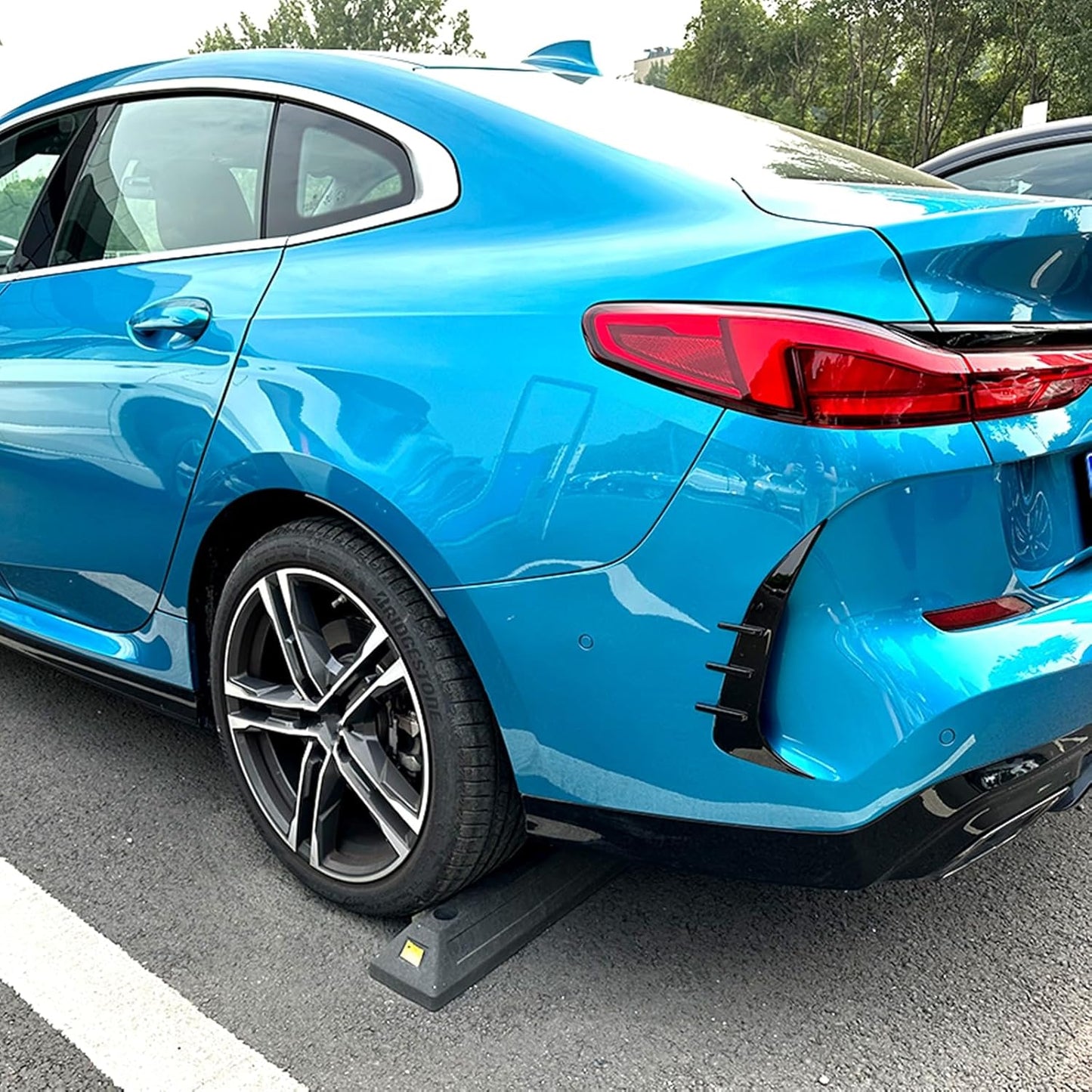 F44 Gloss Black Rear Canards 2-Piece set