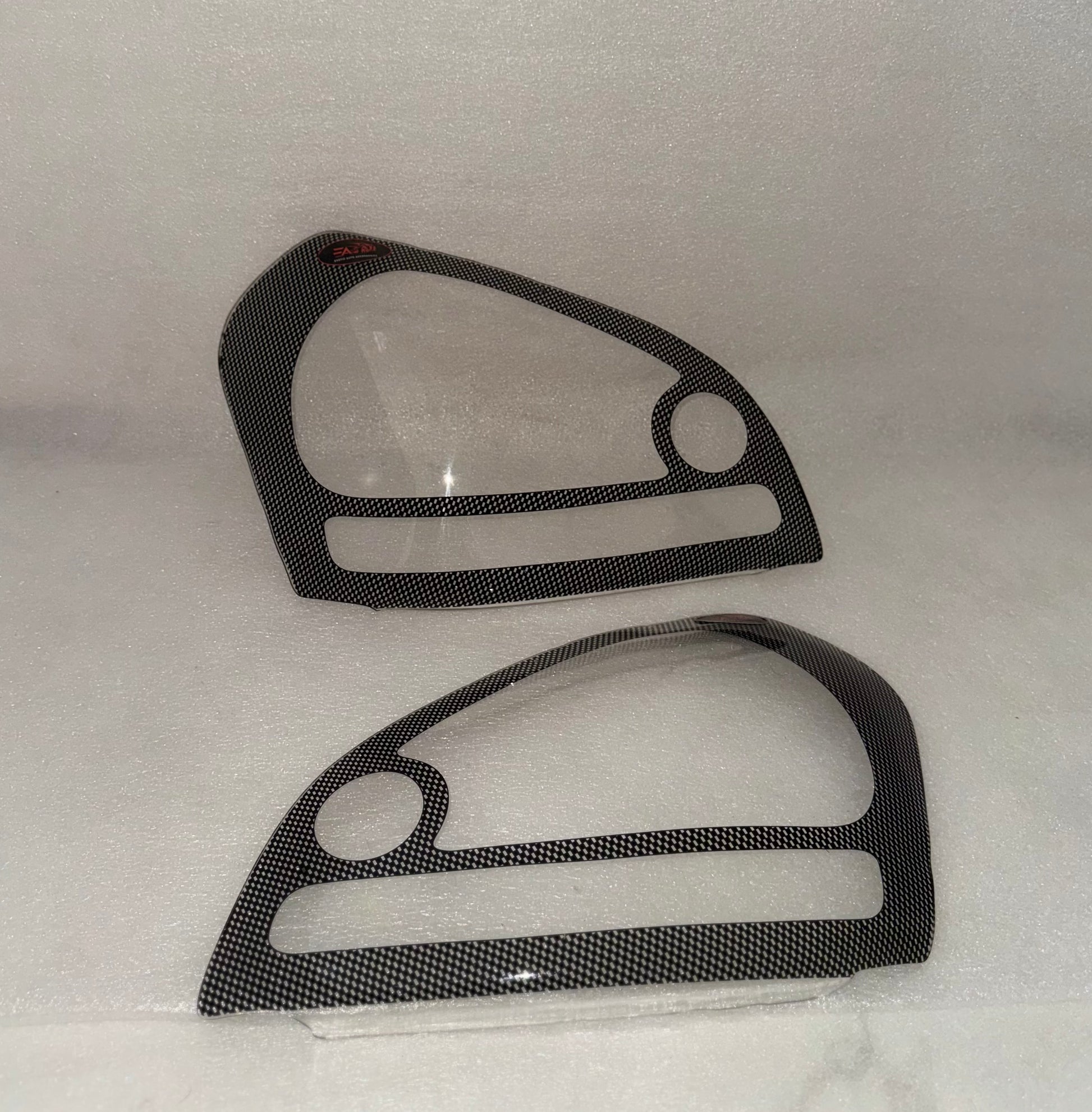 Hyundai Tucson 05+ Carbon Headlight Shields